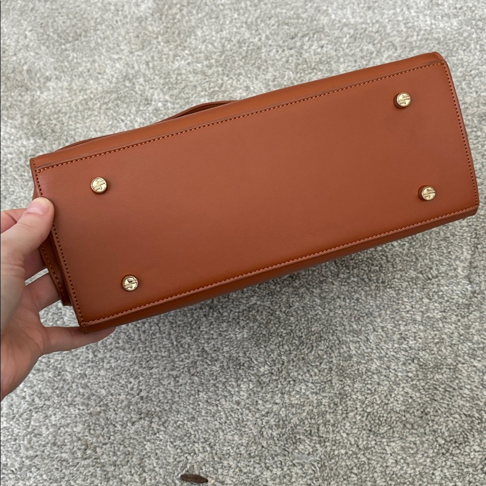 Segolene en Cuir Tan Faux Leather Handbag - Picture 11 of 13